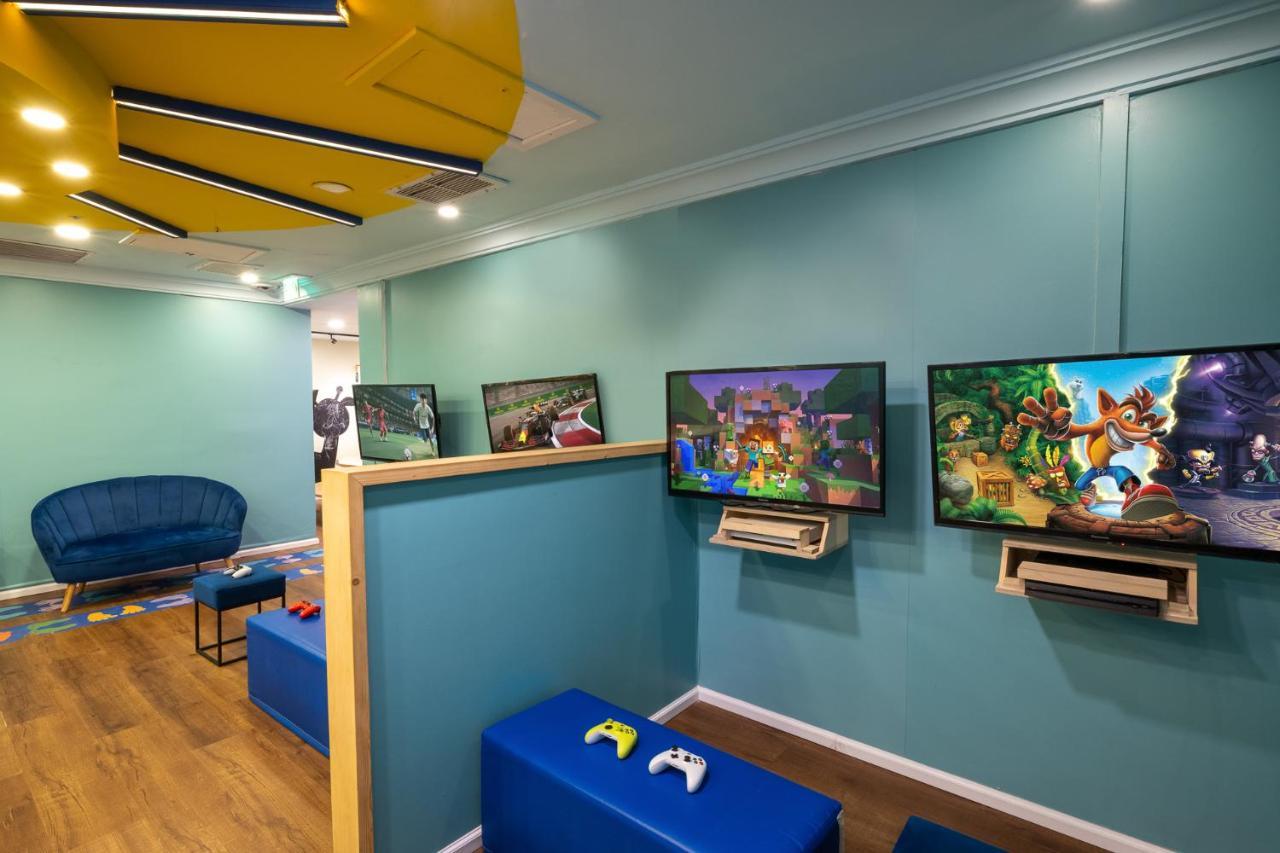 阿丽雅酒店 埃拉特 外观 照片 The video game room at the hospital